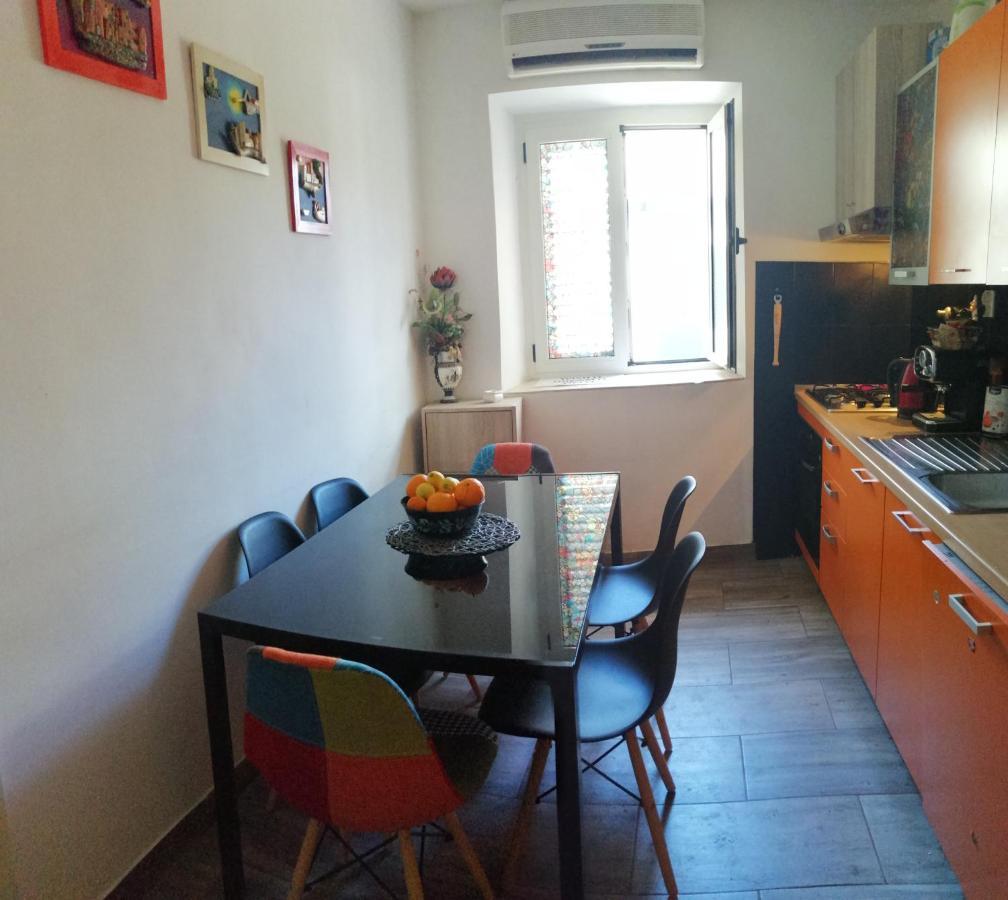 Ferienwohnung Old Town Sole Split Exterior foto